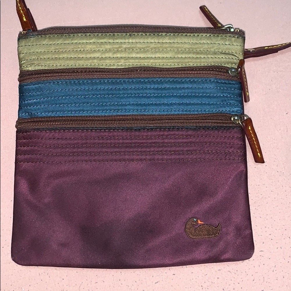 Dooney and Bourke crossbody purse